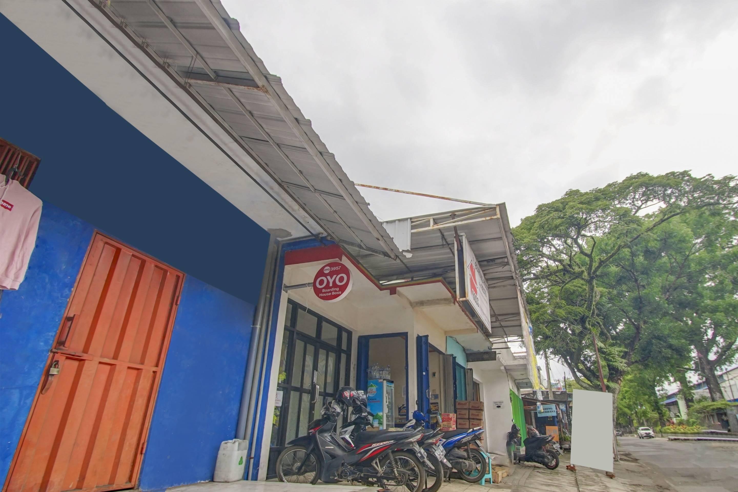 Reddoorz Near Stasiun Malang Kota Lama 2 Екстериор снимка